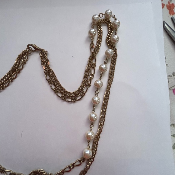 Vintage Gold tone Chain Necklace with White Pearl Accents - Picture 3 of 3